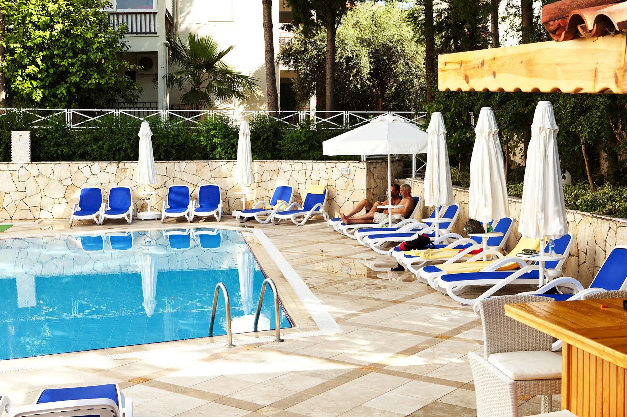 Villa Adora Beach Side Esterno foto
