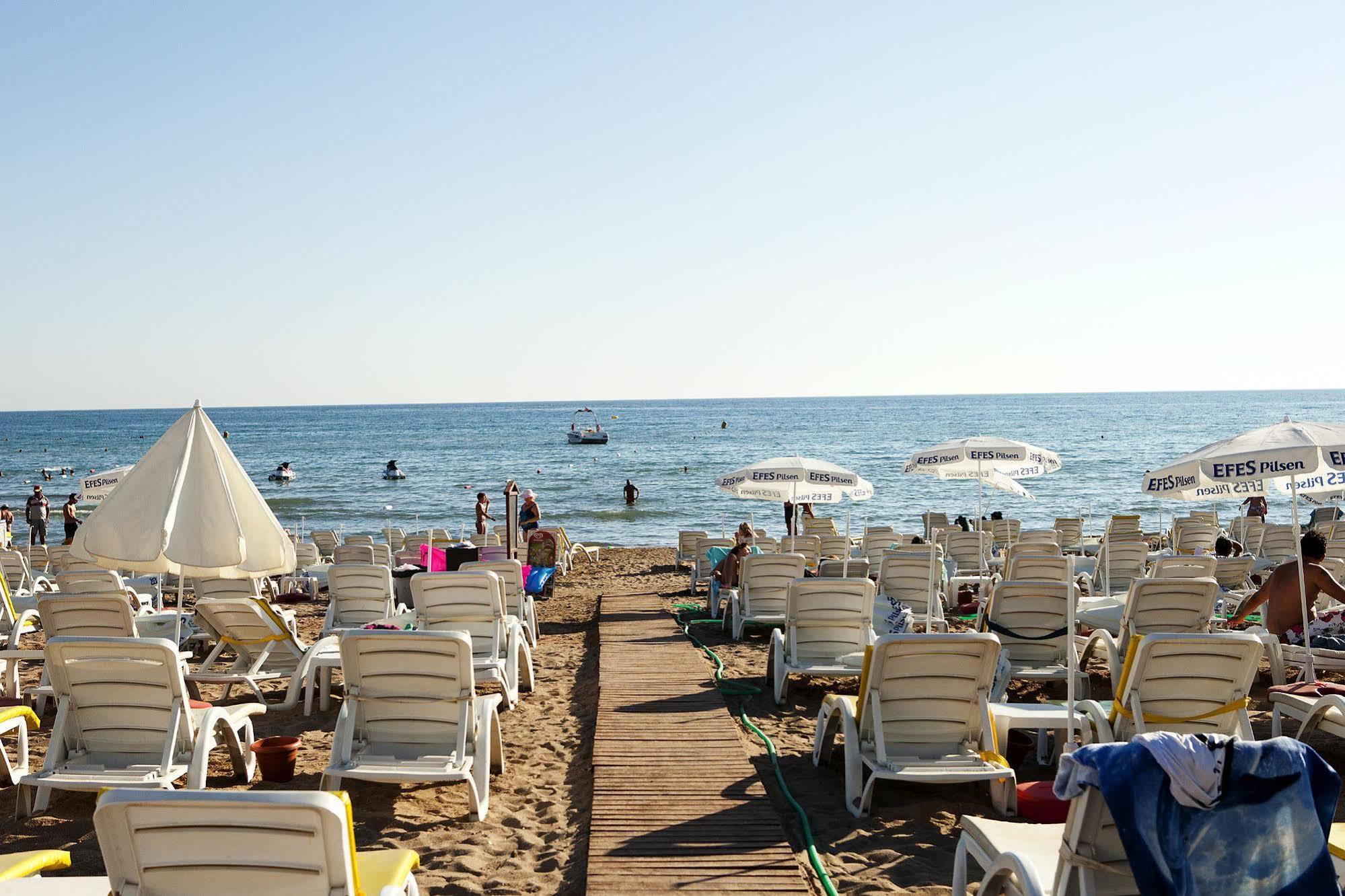 Villa Adora Beach Side Esterno foto