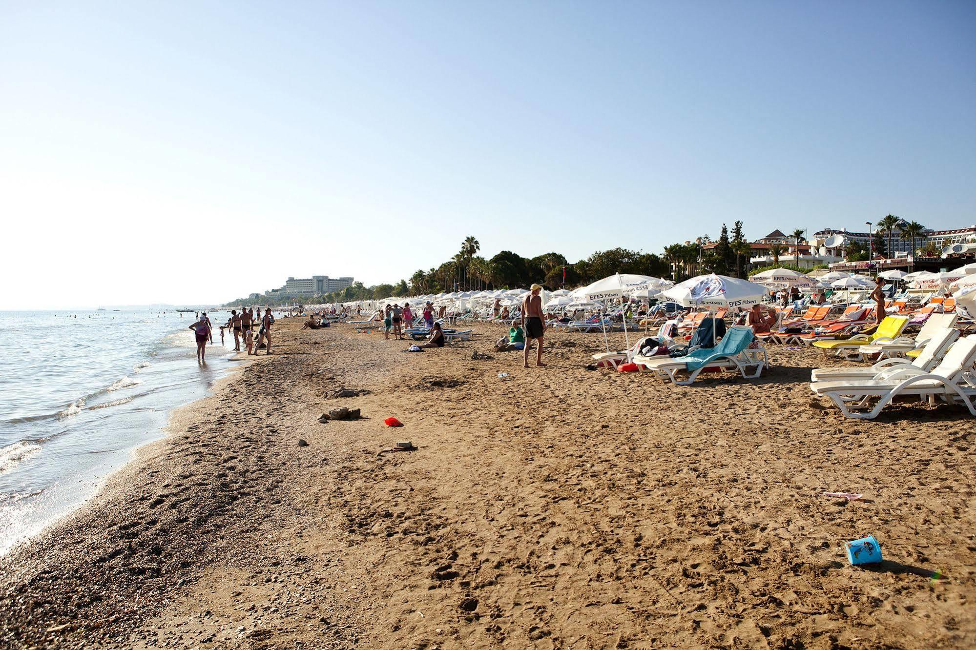 Villa Adora Beach Side Esterno foto